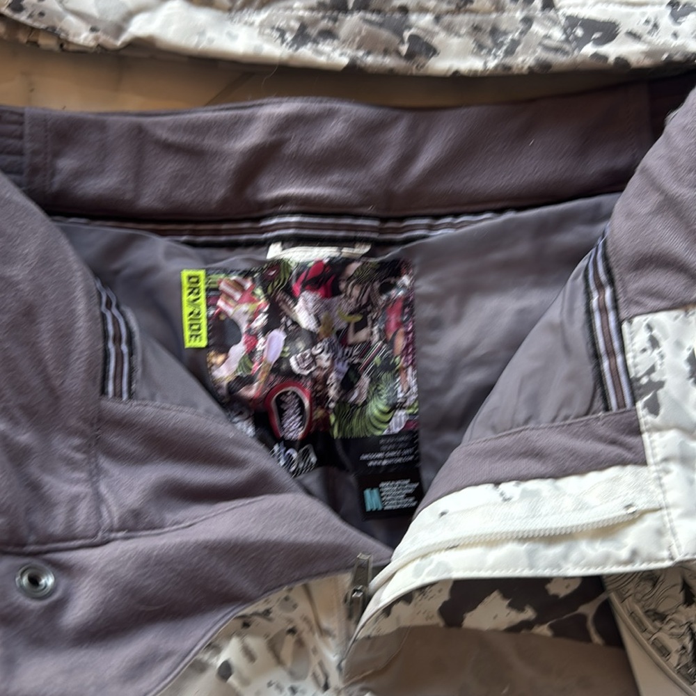 COPY - Burton ski/snowboarding jacket/pants women’s medium NEW - Picture 5 of 6